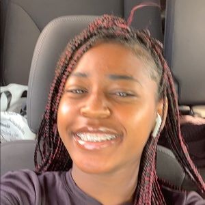 Meet your Posher, Khadijah